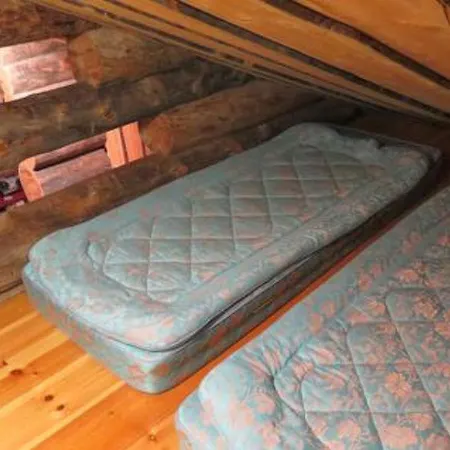 Holiday home Holiday Lomayllas D58 /palovaarankaarre 11b Yllasjarvi